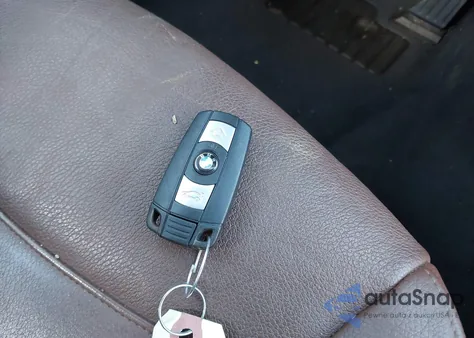 2015 BMW X1 xDrive28I z USA, uszkodzony, nr VIN WBAVL1C58FVY26971